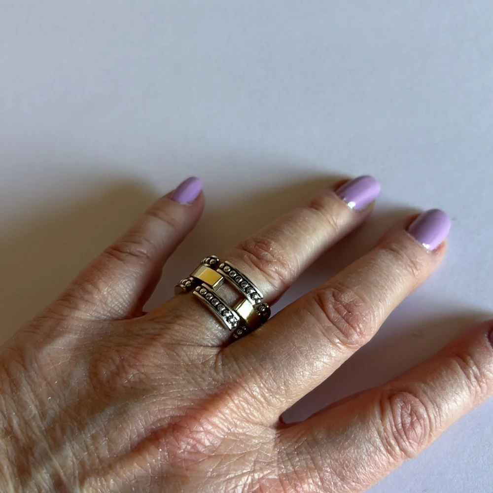 LAGOS HIGH BAR Two-Tone Caviar Link Ring - Picture 10 of 11